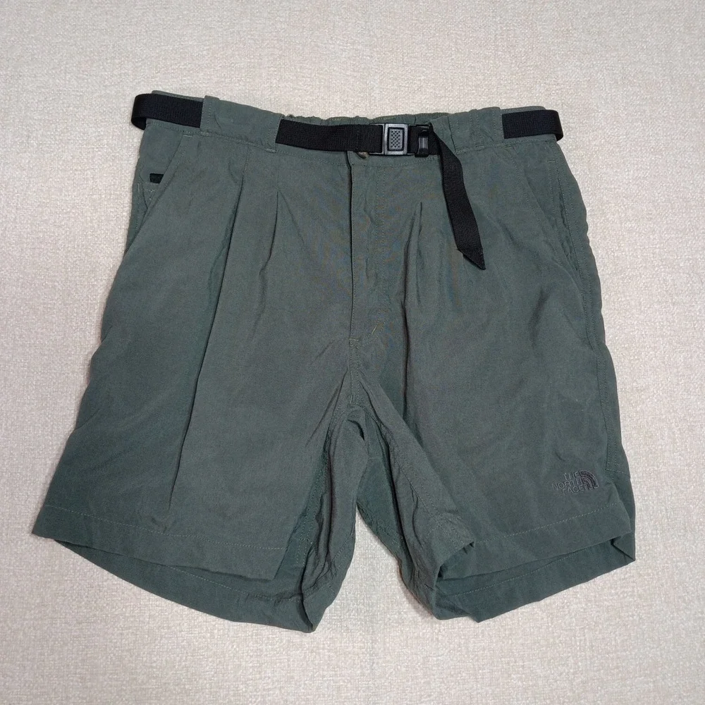 The North Face Men M Hiking Shorts Green Nylon Belted Cargo Pockets Fishing Hike